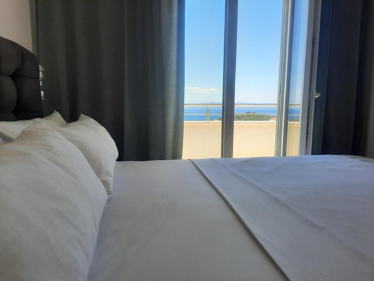 Apartment Anny De Luxe With Sea View Makarska Luaran gambar